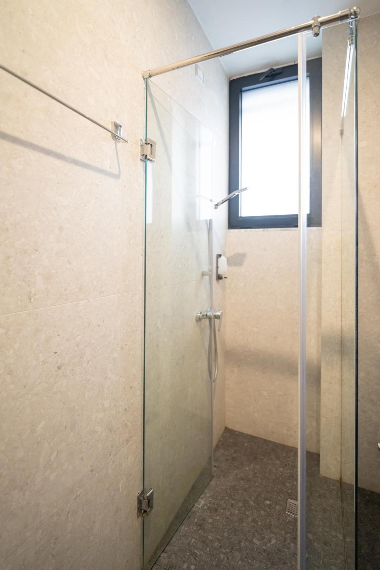 Center Boutique Hotel Тирана Екстериор снимка