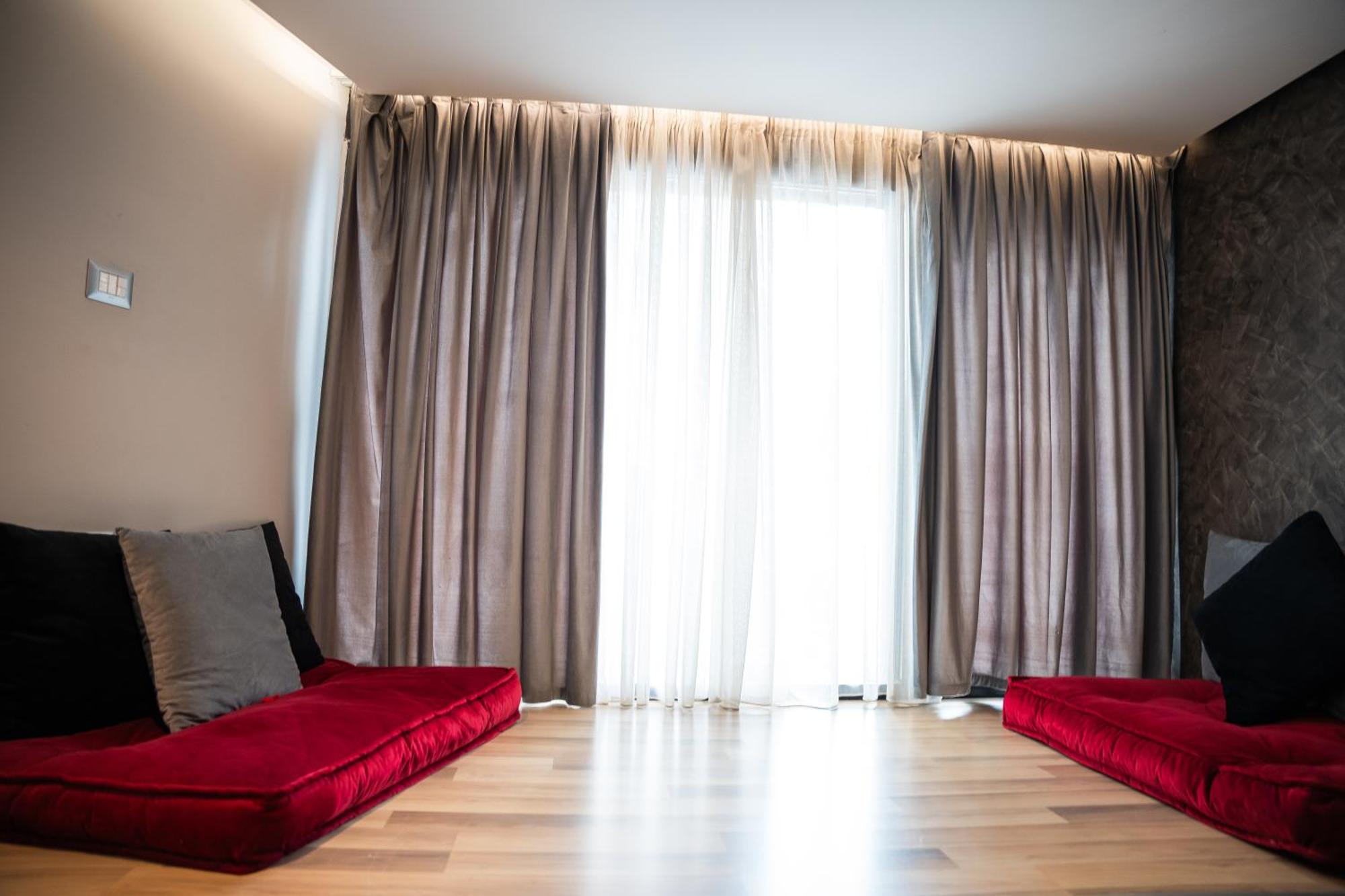 Center Boutique Hotel Тирана Екстериор снимка