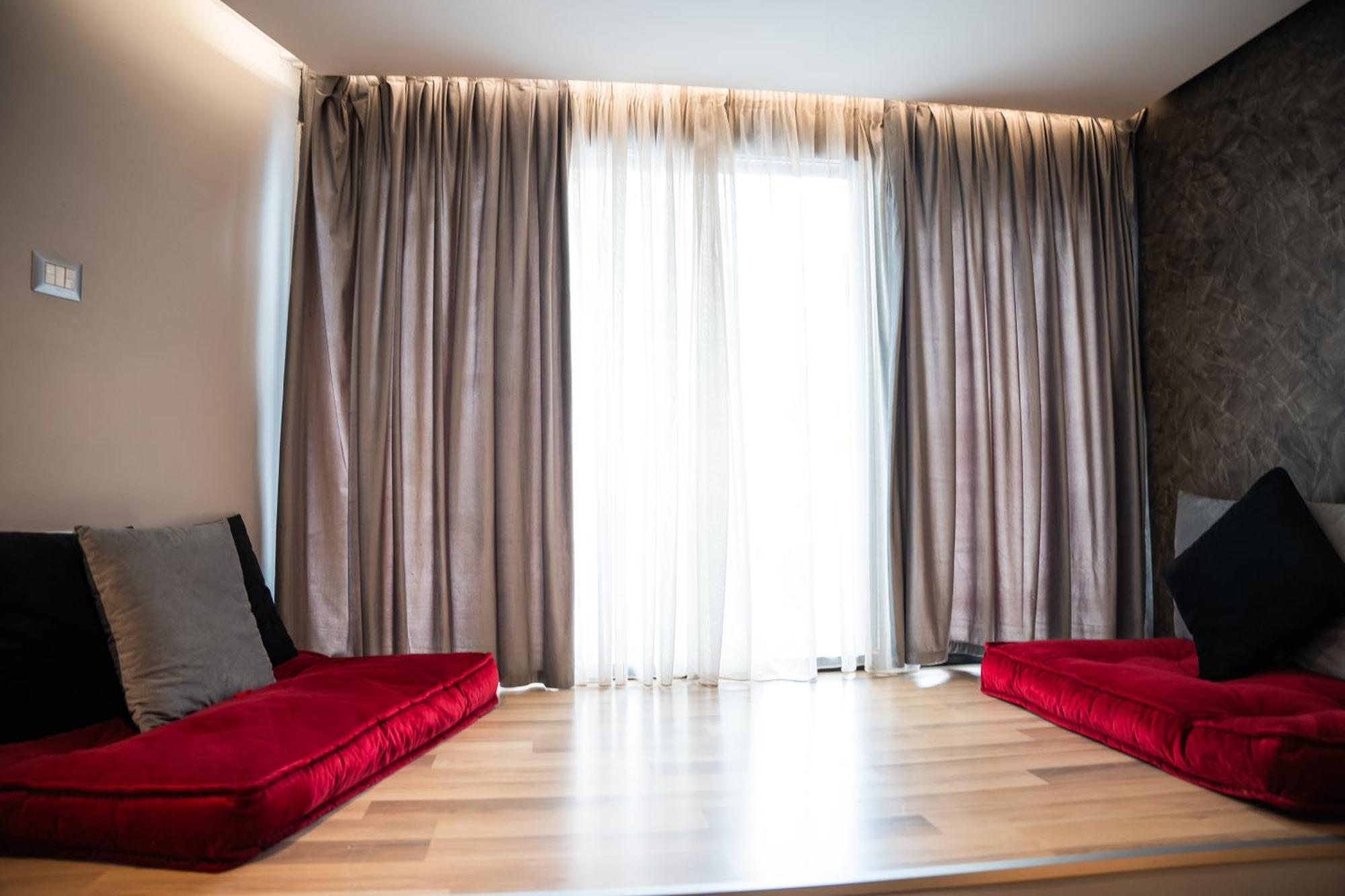 Center Boutique Hotel Тирана Екстериор снимка